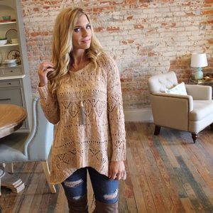 Rose - beige cable knit long sleeve sweater